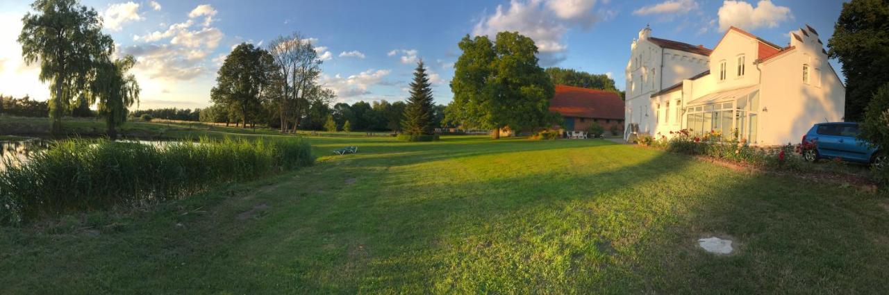 Ferienanlage Gutshaus Gramkow Dış mekan fotoğraf